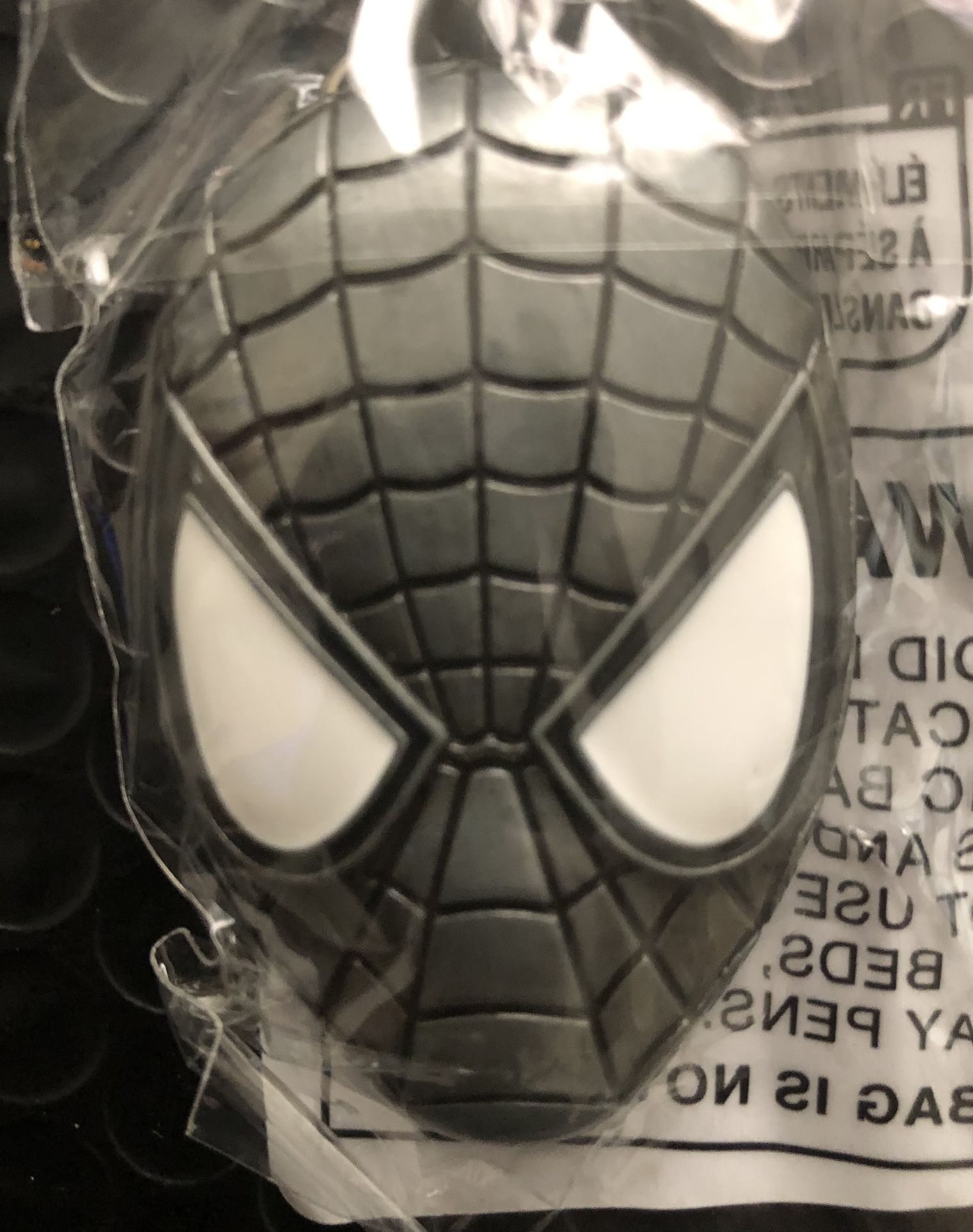Marvel Spiderman Face Keychain Ring Gray