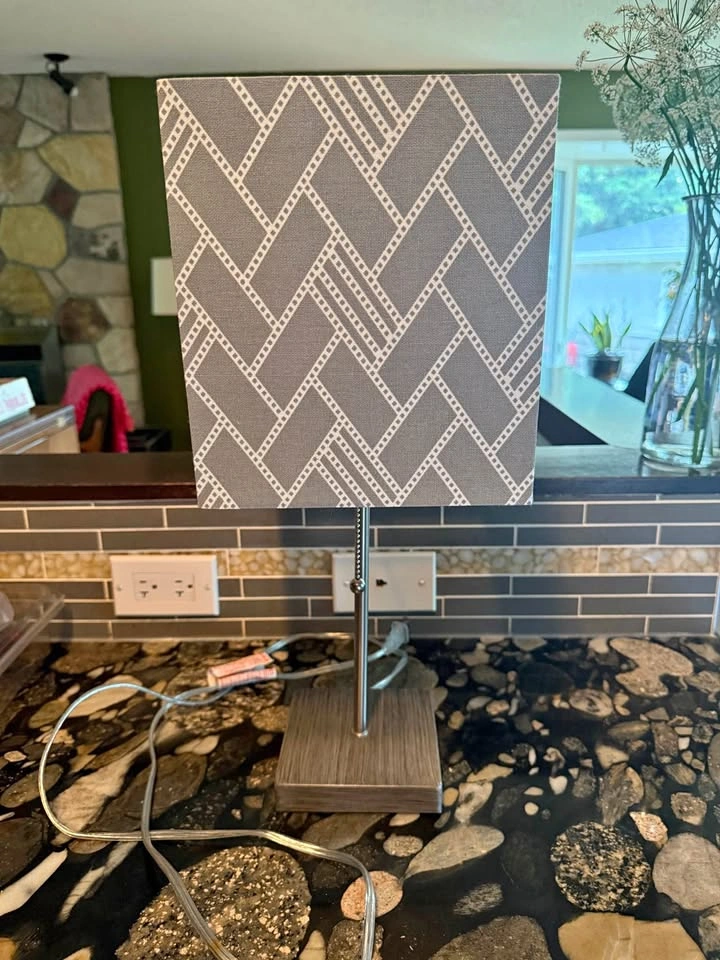 Side table lamp