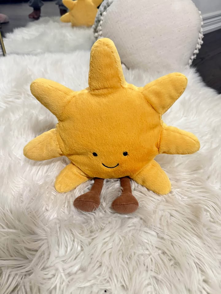 RARE Jellycat Amuseable Sun☀️(BNWT & Receipt)