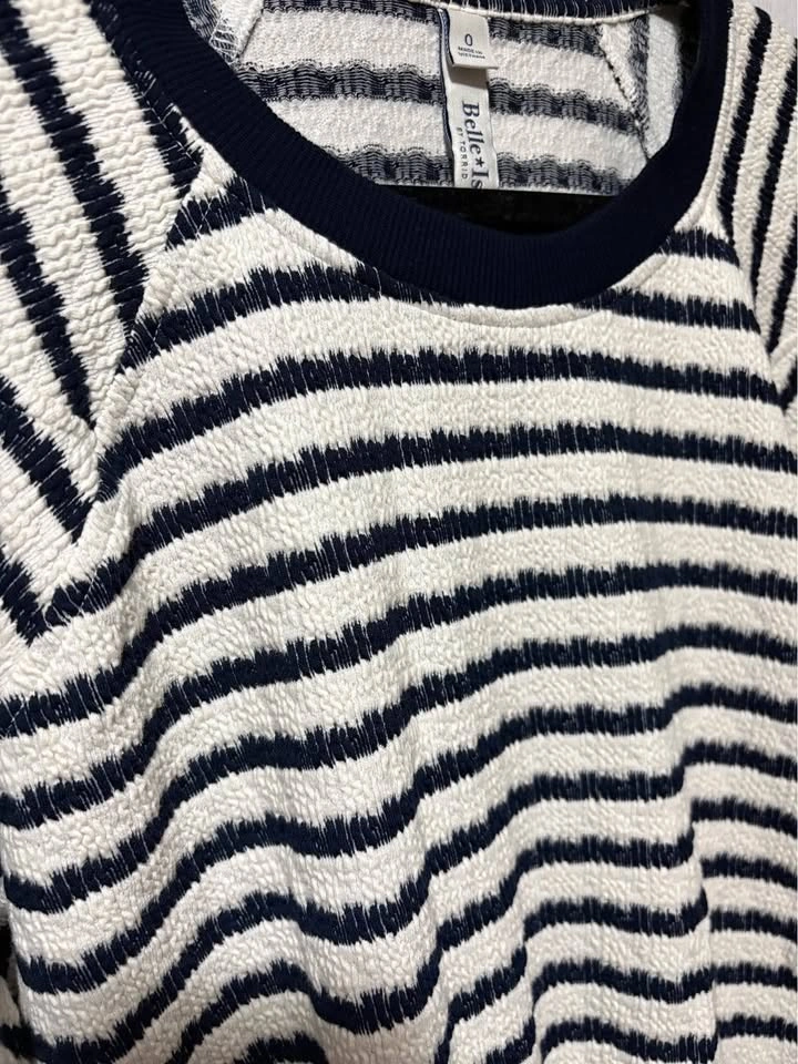 TORRID Belle Isle Raglan Crew Top - photo 5