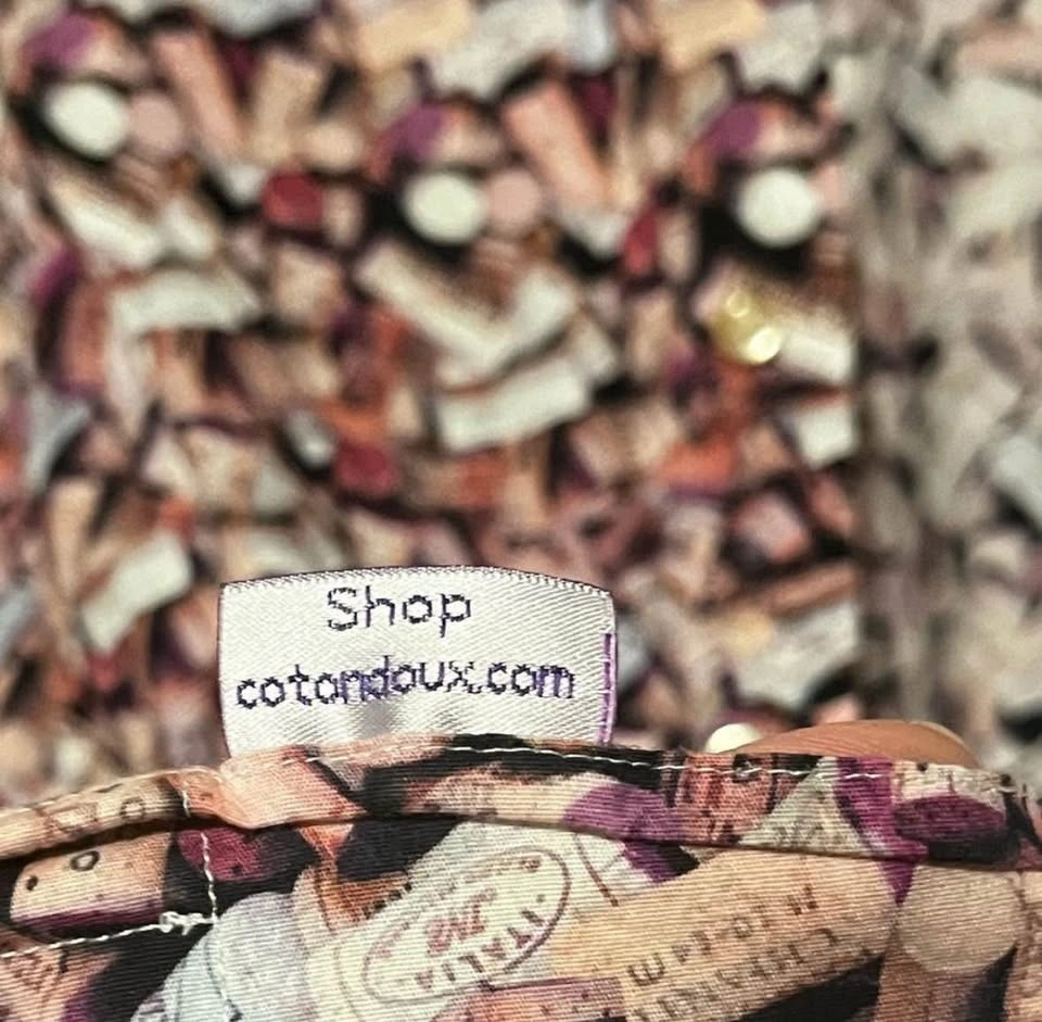 Men’s M Wine Cork Print Button Down Top - photo 5