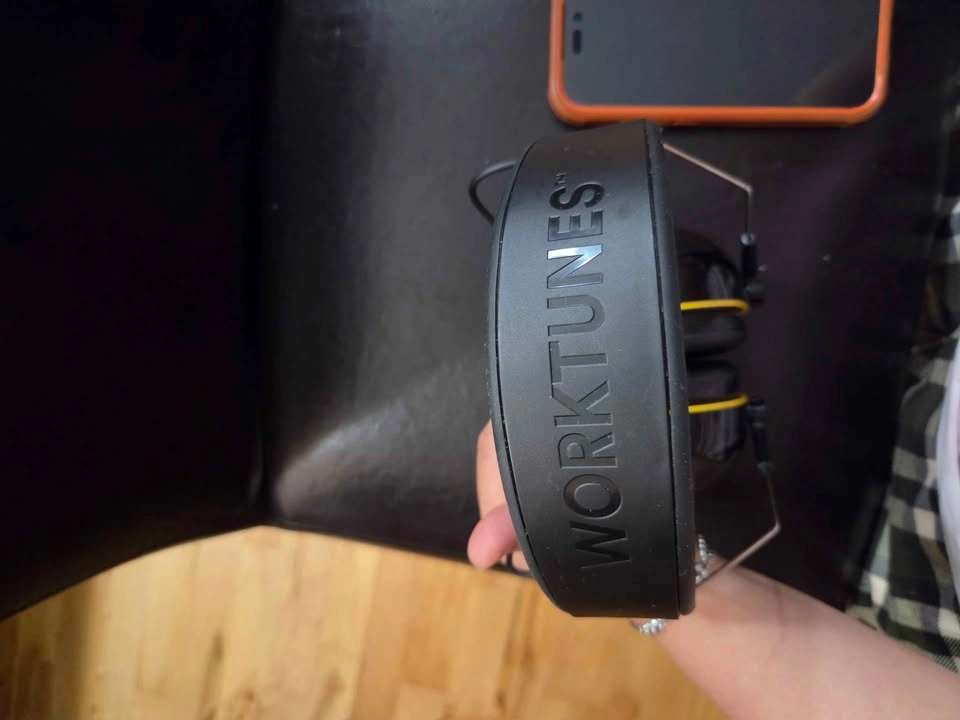 NEW 3M WorkTunes Connect Bluetooth Hearing Protector - photo 2