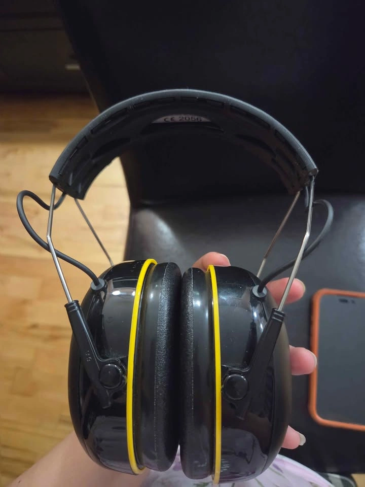 NEW 3M WorkTunes Connect Bluetooth Hearing Protector - photo 5