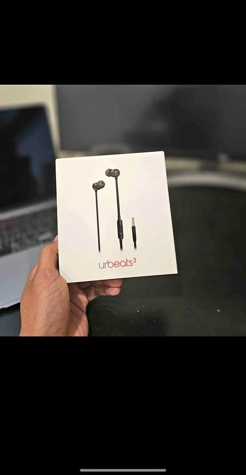 Beats Urbeats3 Earbuds Black New In Box