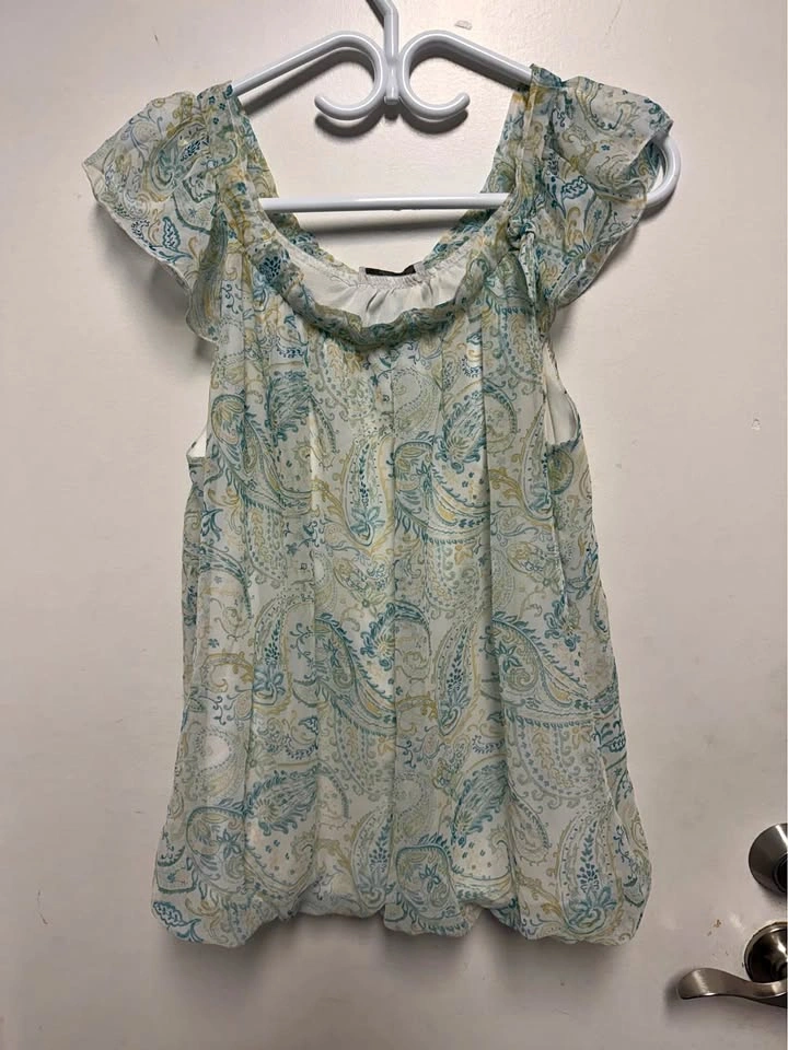 Paisley Flutter Sleeve Bubble Hem Blouse