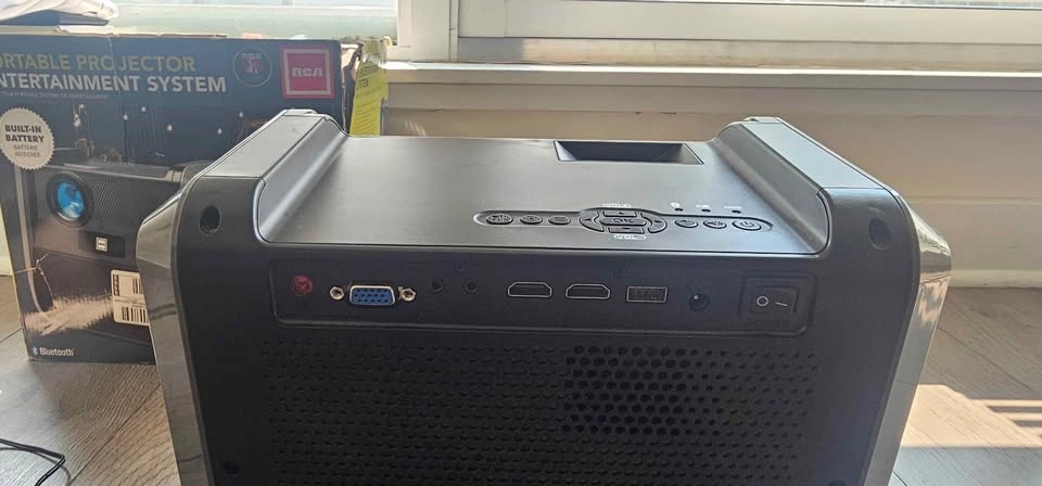 RCA Portable Projector Entertainment System - photo 3