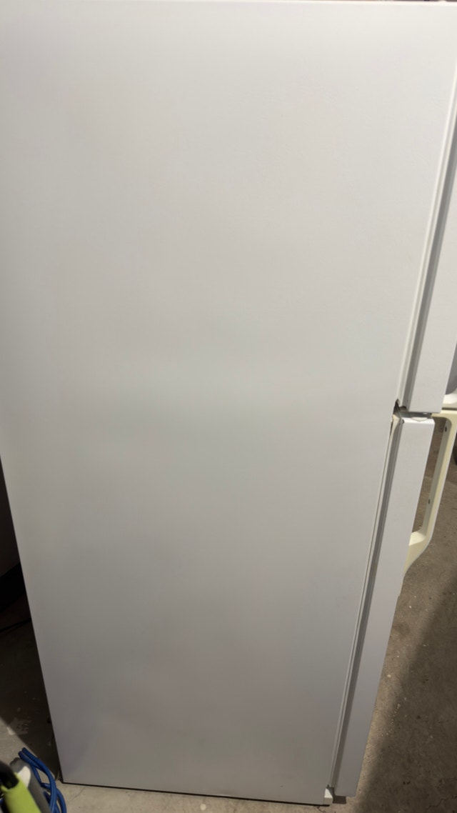 Magic chef fridge, 18.6 cu ft - photo 2