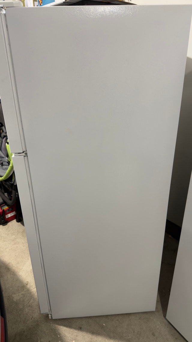 Magic chef fridge, 18.6 cu ft - photo 3