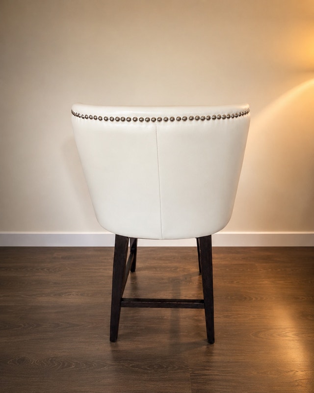 2x white Swivel Bar Stools 360 degree turn - photo 4