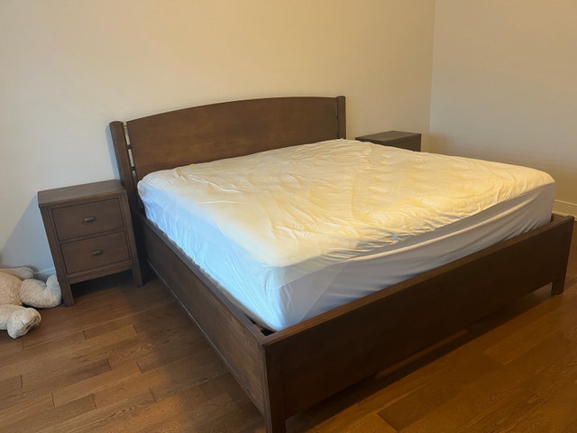 King Bed with Nightstands - photo 2