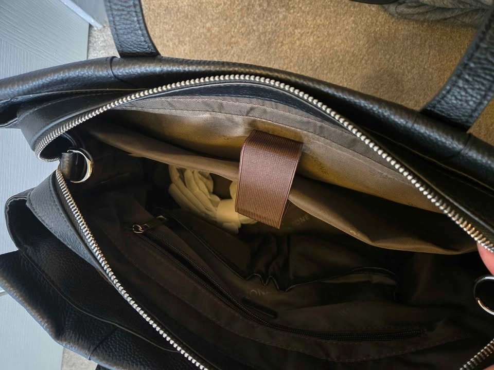 Songmont inspired leather tote bag in black - photo 5