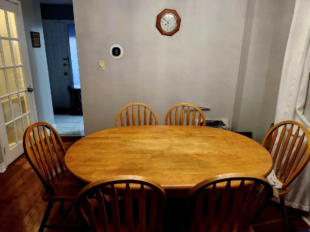 Wooden Dining Table with 6 chairs