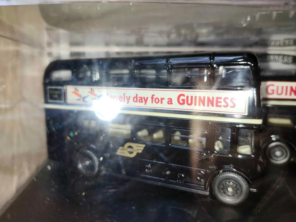 Oxford Diecast Guinness Bus Collection - photo 2