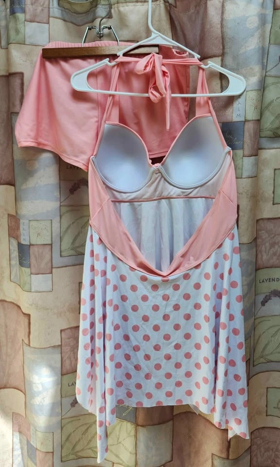 Swimsuits - photo 3