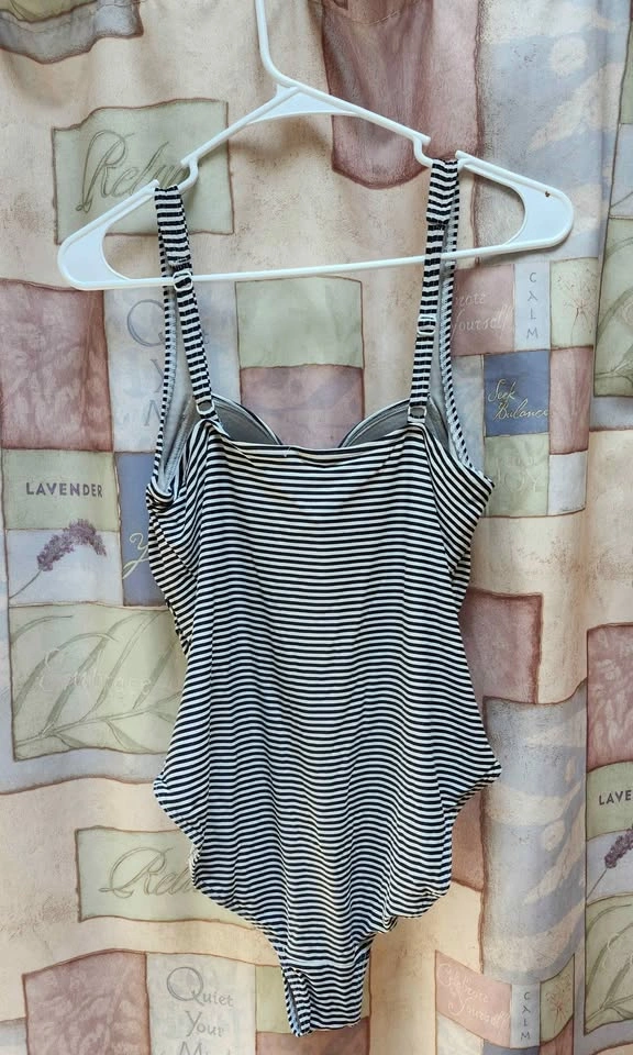 Swimsuits - photo 5