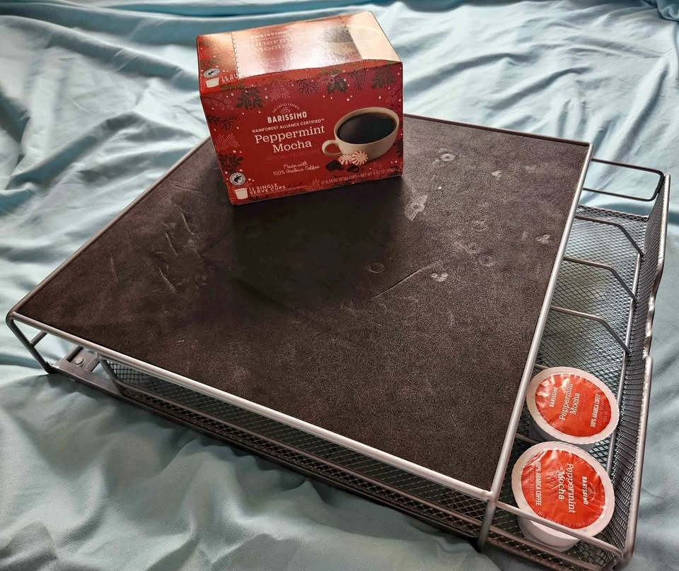 Coffee Pod Under Brewer Holder Drawer + 12 Peppermint Mocha Cups