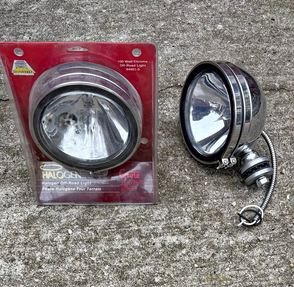 Halogen off road lights
