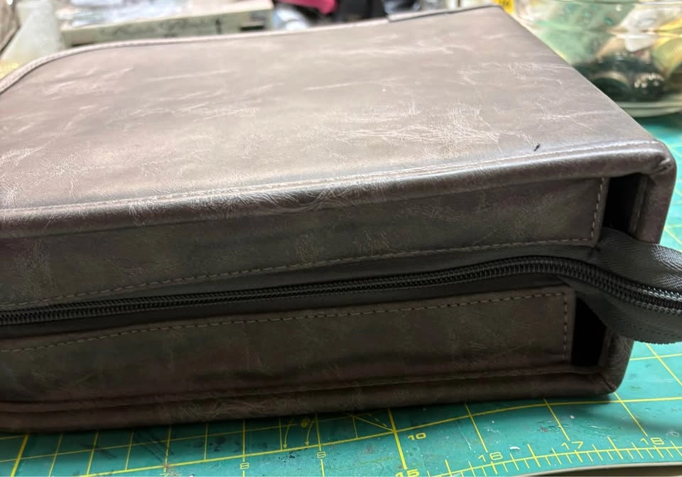 Tim Holtz stamp binders - photo 2