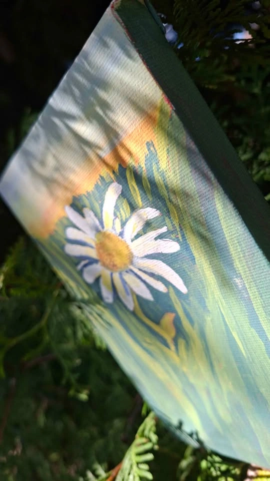 🌼 Hand-Painted Daisy Canvas - photo 2