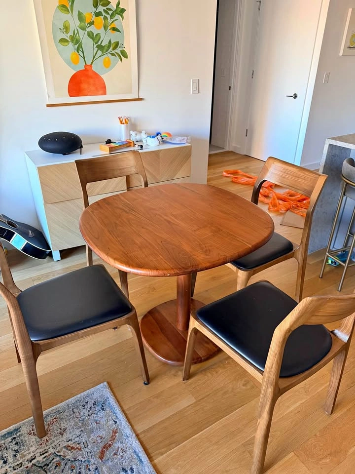 West elm 32 in Bistro dining table + 4 chairs