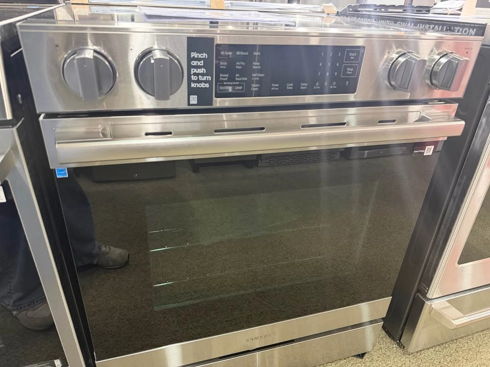 BNIB Samsung 30” Slide-In Electric Range w/ Air Fry Max - photo 2