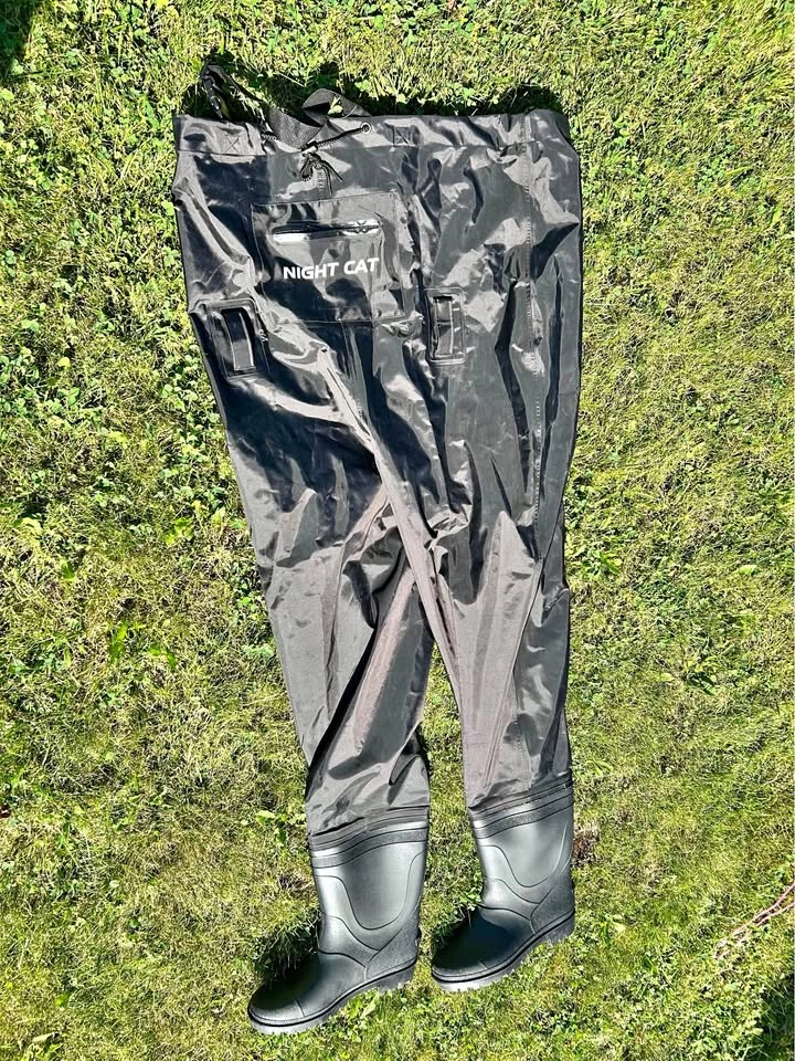 Night Cat Chest Waders