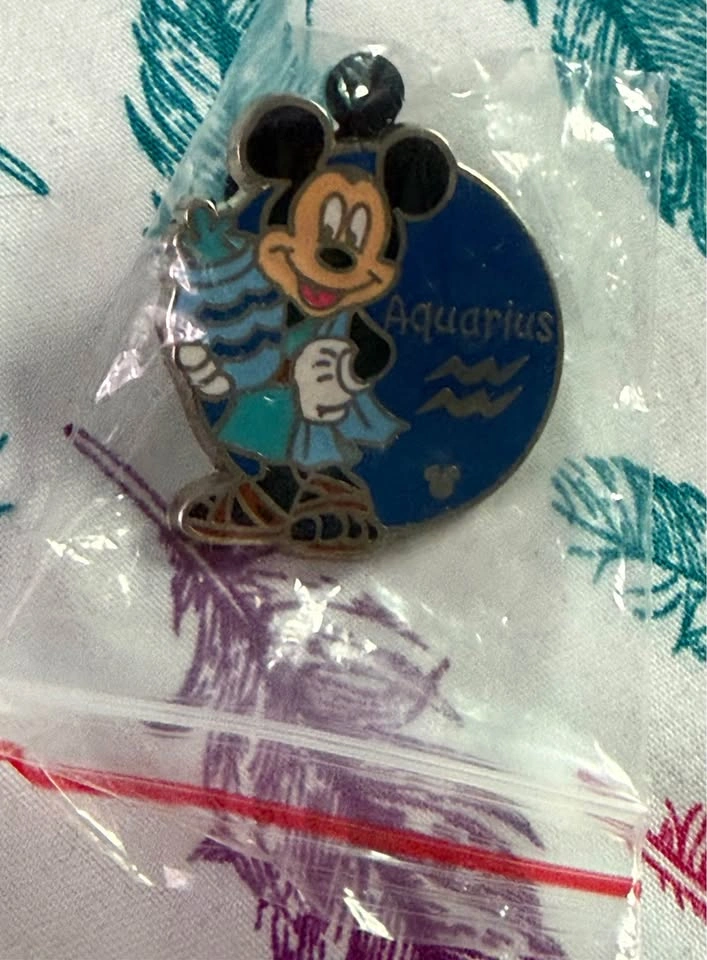 Disney Pins - photo 5