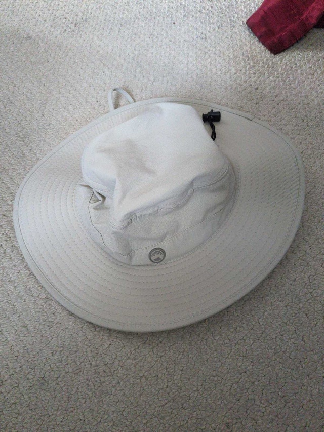 Brand New Wind River Mosquito Repellant Sun Hat