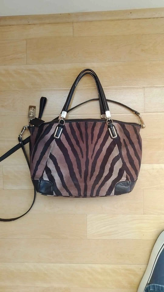Authentic Coach Madison Kelsey Brown Zebra Print Satchel Bag - photo 3