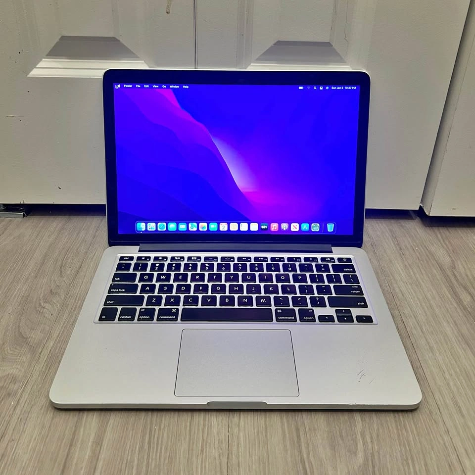 2015 MacBook Pro 13” (i5/8GB/128GB)