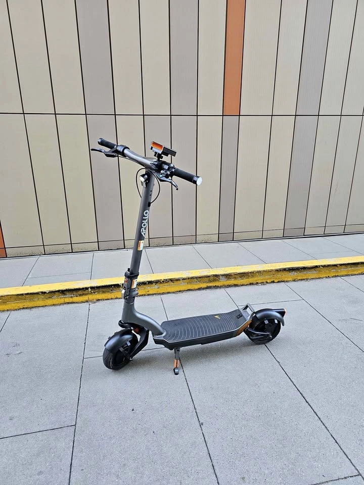 Apollo City 2025 Electric Scooter + EXTRAS