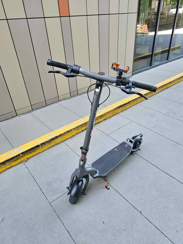 Apollo City 2025 Electric Scooter + EXTRAS - photo 2