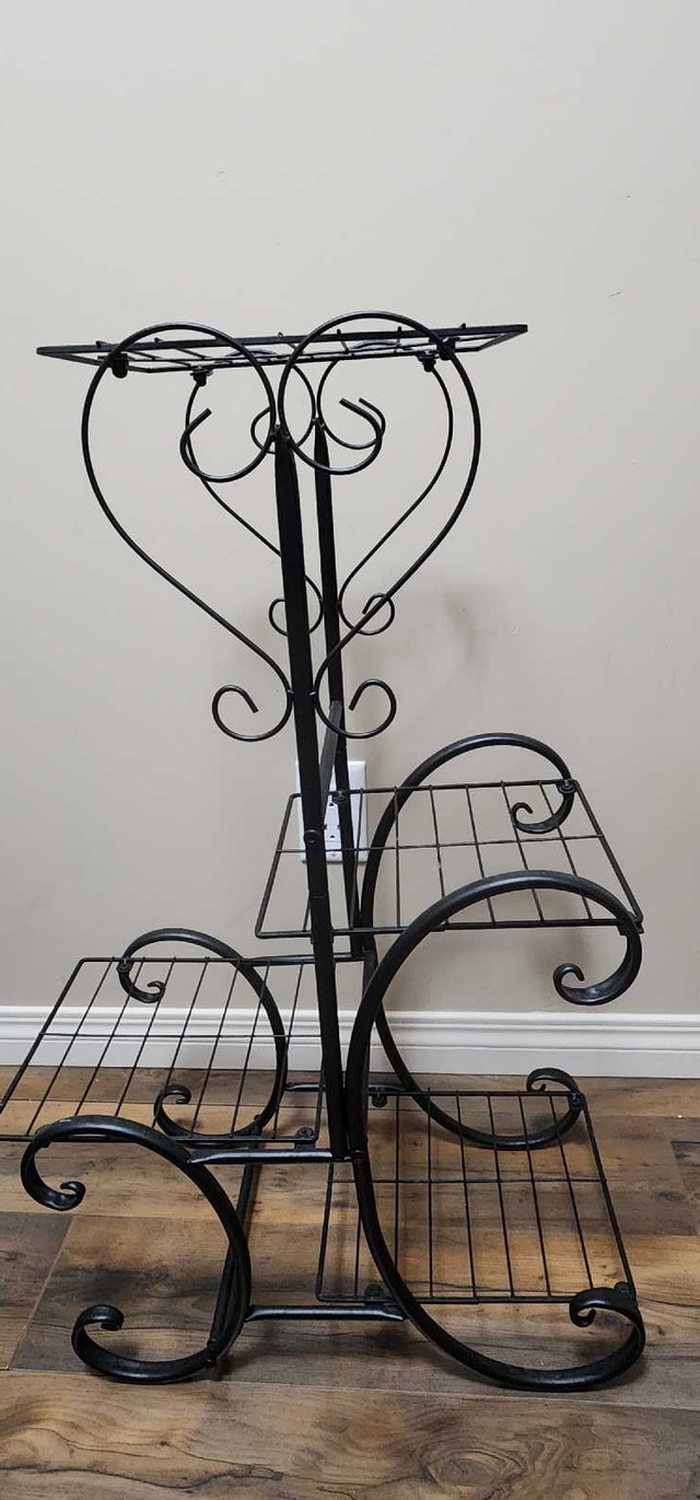 plant Stand - photo 2