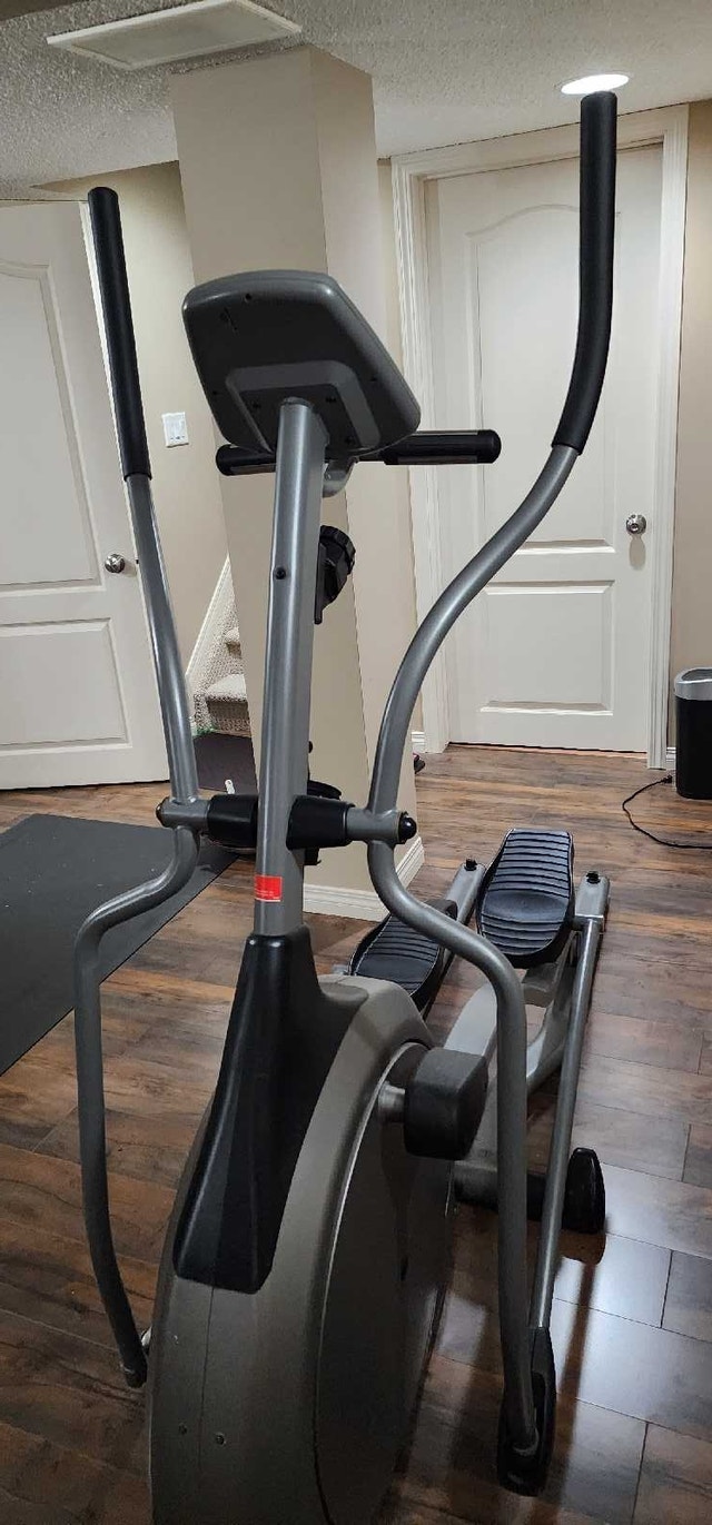 Elliptical - photo 2