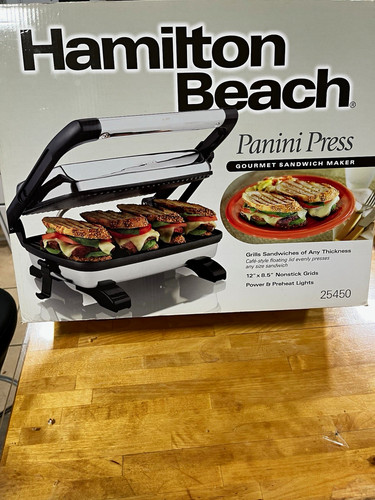 Hamilton Beach Panini Press 25450 1200W Non-Stick