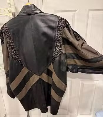 Vintage 1980s Leather Skirt and Jacket Set-Etches Leder - photo 4