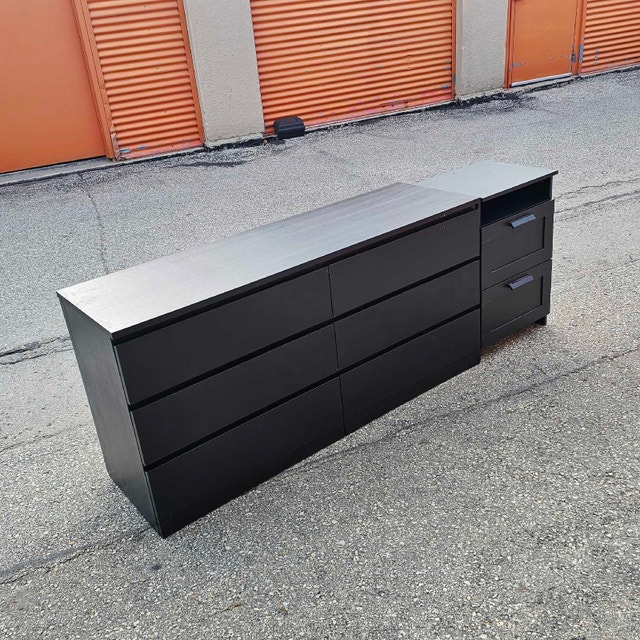 Delivery Available: Matching Dresser and Sidetable - photo 3