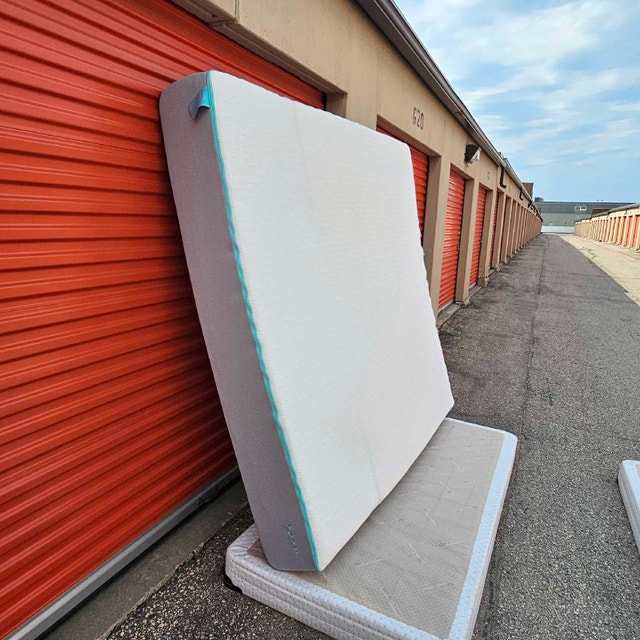 Delivery: King Size mattress for sale