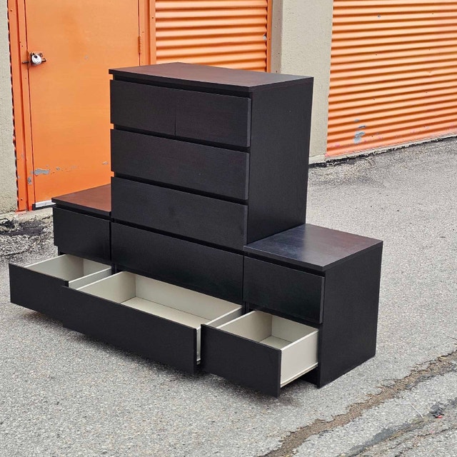 Delivery Available: Matching Dresser and Nightstands