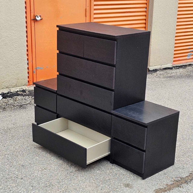 Delivery Available: Matching Dresser and Nightstands - photo 3
