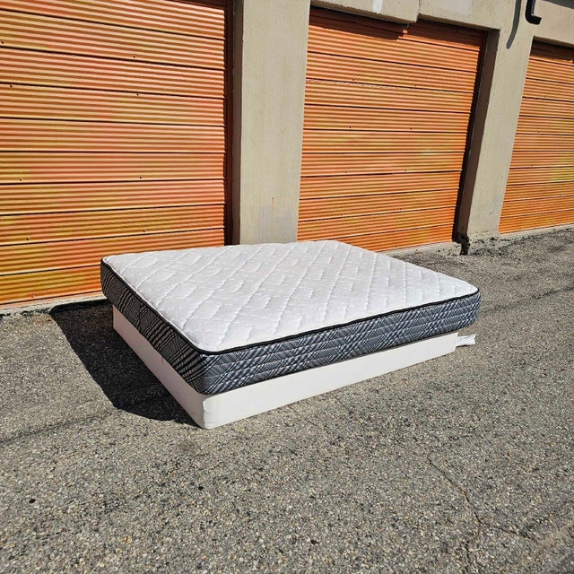 Delivery Available: Kingsdown Queen Size mattress for sale - photo 4