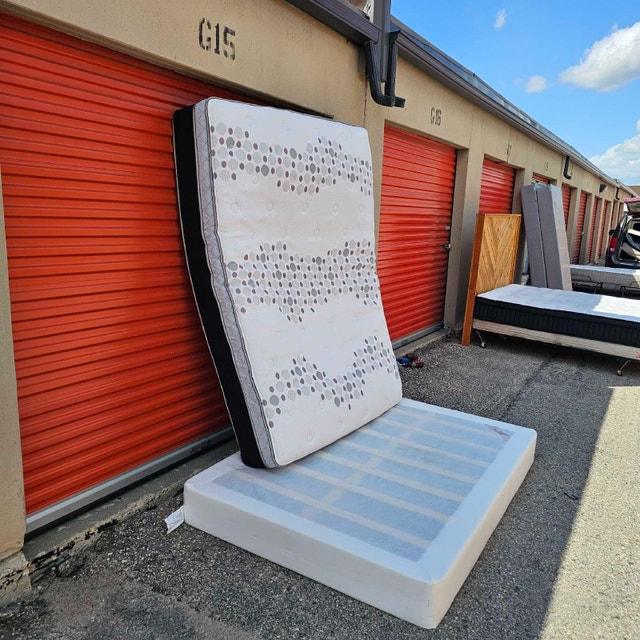 Delivery Available: Queen Size mattress For sale