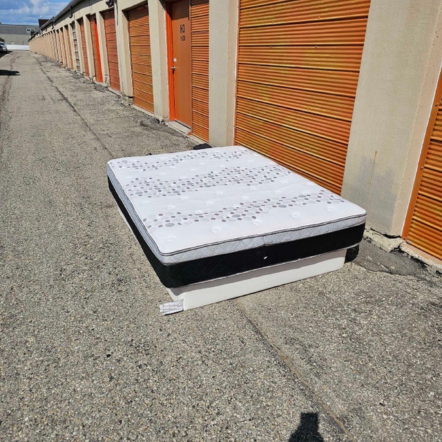 Delivery Available: Queen Size mattress for sale - photo 4