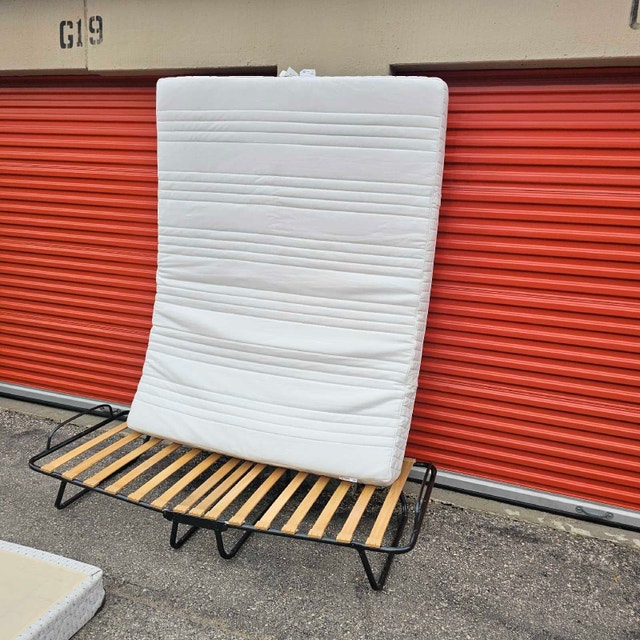 Delivery Available: Queen size mattress for sale - photo 2