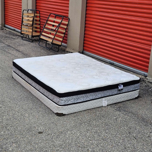 Delivery Available: Queen Size mattress for sale