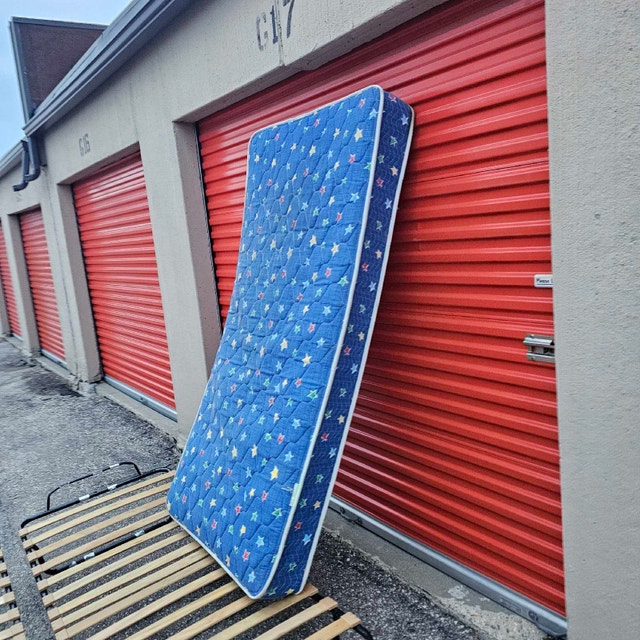 Twin Size mattress - photo 2
