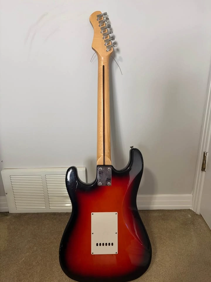 ION Sunburst Electric Guitar with Amplifier - photo 2