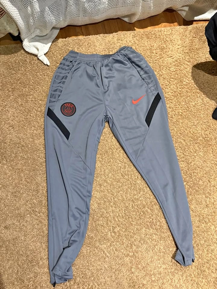 Nike Paris Saint-Germain Strike pants