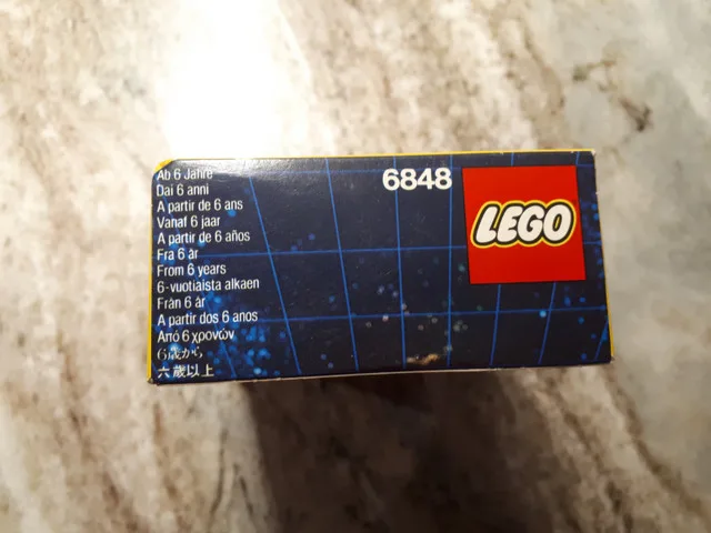 6848 LEGO Futuron Strategic Pursuer: New In Box image indicator(6)
