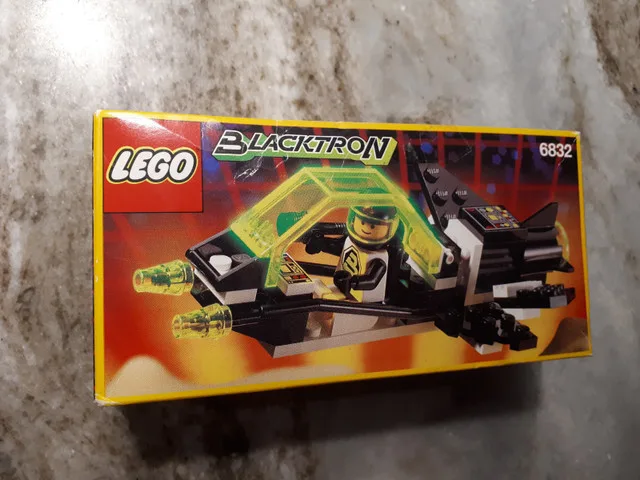 6832 LEGO Blacktron 2 Super Nova II (NEW IN BOX) thumbnail